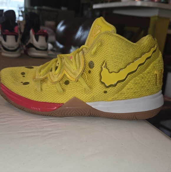 Nike - Picture 2 of 8